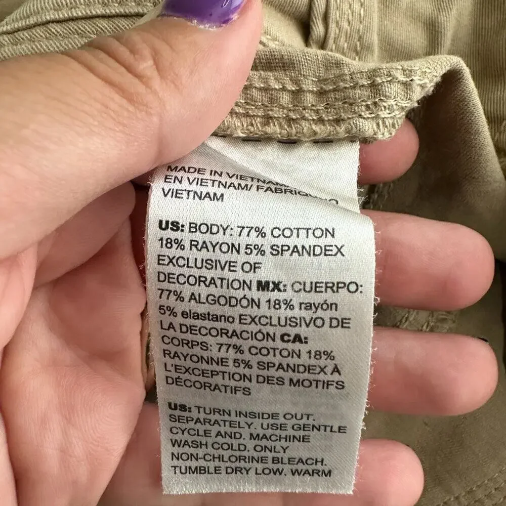 2/$30 WHBM Embroidered The Pret-A-Pedi Mid-rise Cropped Pants 12 #A0722
